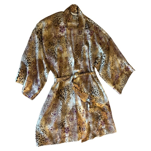 Delicates Floral and Leopard Satin Robe - Picture 2 of 9
